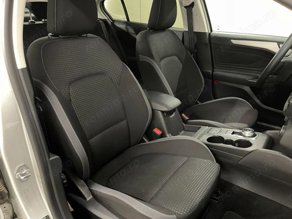 FORD Focus 2022 — imagine 9