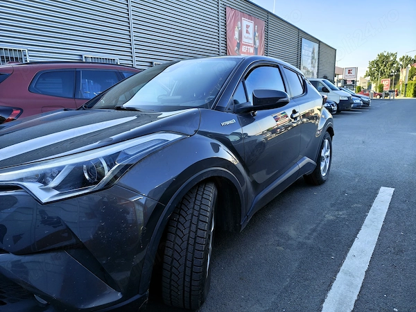 TOYOTA C-HR 2018 — imagine 2