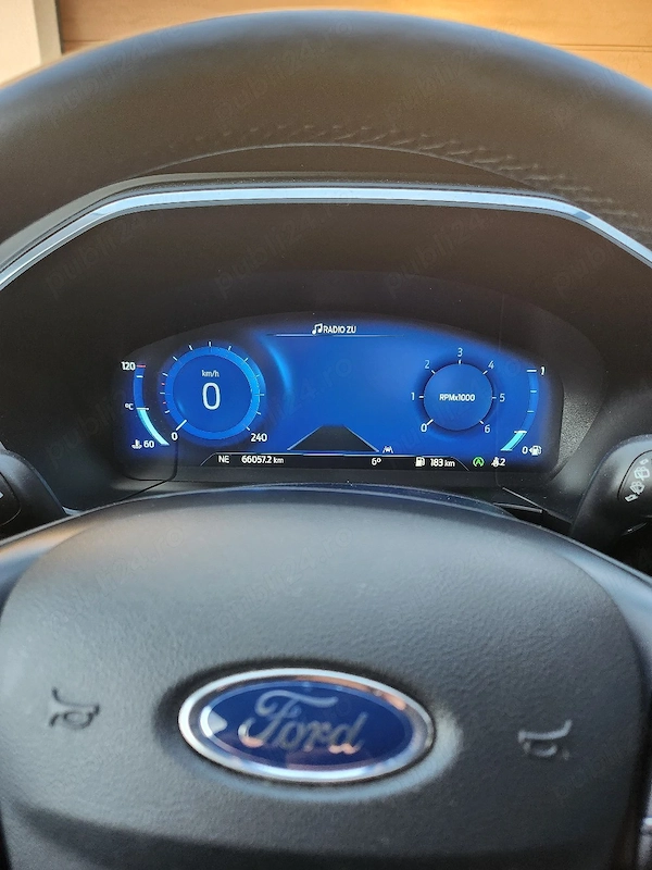 FORD Kuga 2022 — imagine 3