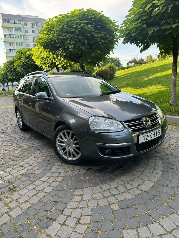 VOLKSWAGEN Golf 2009