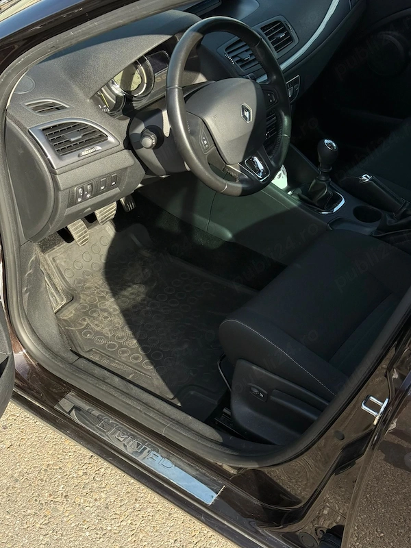 RENAULT Megane 2015 — imagine 4