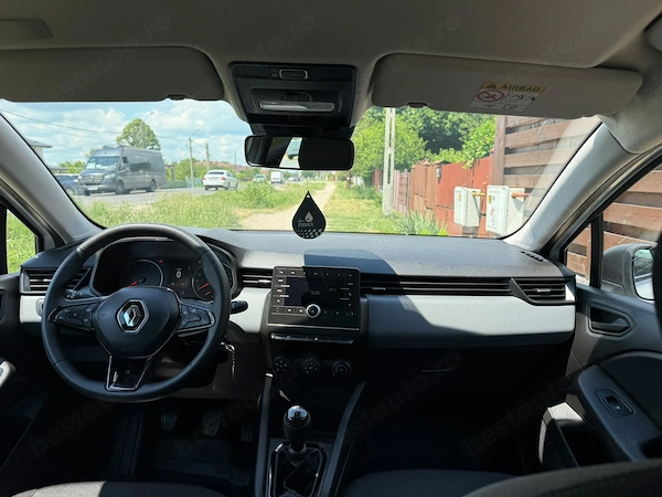 RENAULT Clio 2022 — imagine 4