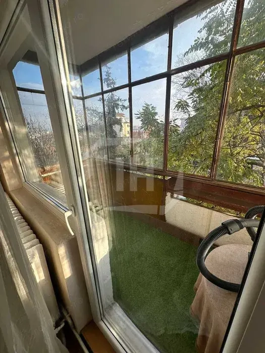 Apartament 4 camere, 2 bai, 3 balcoane, etaj intermediar, pe Titulescu! — fotografia 3