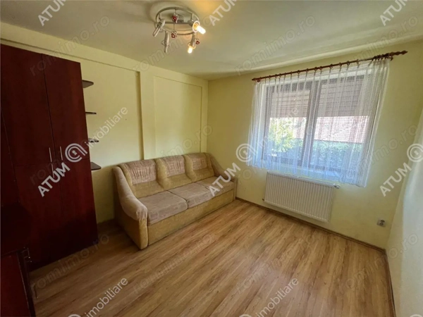 Apartament la casa cu 2 camere situat in zona Calea Dumbravii Sibiu — fotografia 1