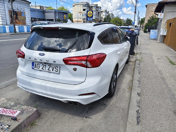 FORD Focus 2019 — imagine 6