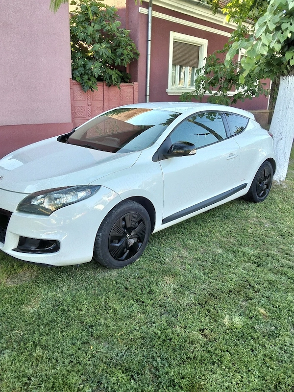RENAULT Megane 2011 — imagine 3