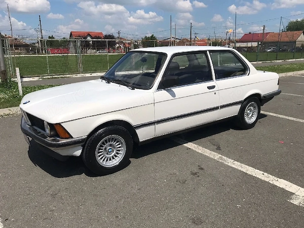 BMW 3 Series 1983 — imagine 3