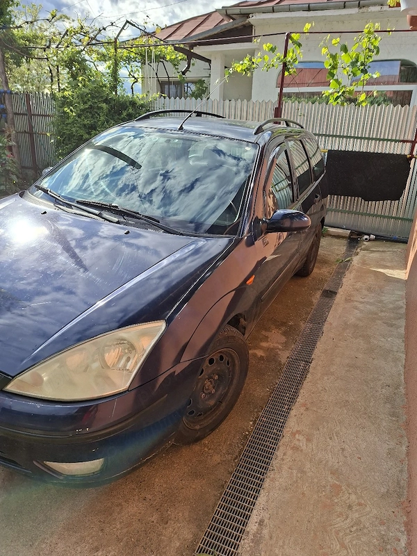 FORD Focus 2002 — imagine 3