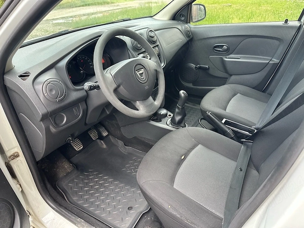 DACIA Sandero 2015 — imagine 3