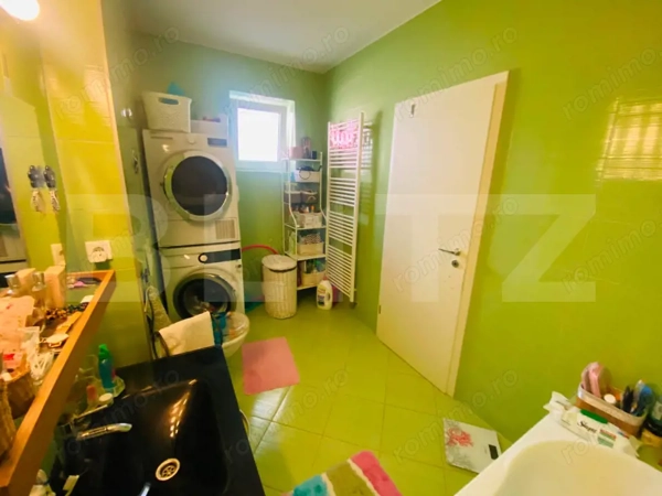 Apartament 3 camere de vânzare – zonă excelentă, cu loc de parcare — fotografia 3