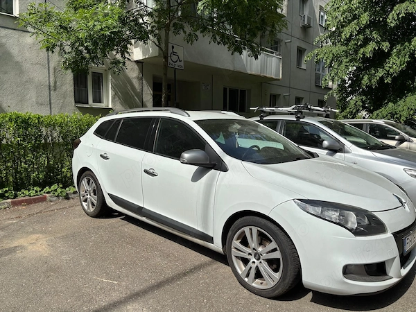 RENAULT Megane 2011 — imagine 2