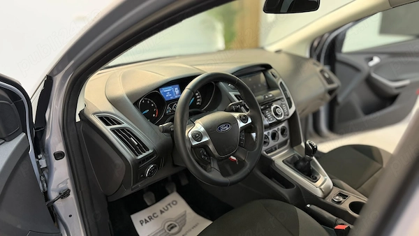 FORD Focus 2012 — imagine 8
