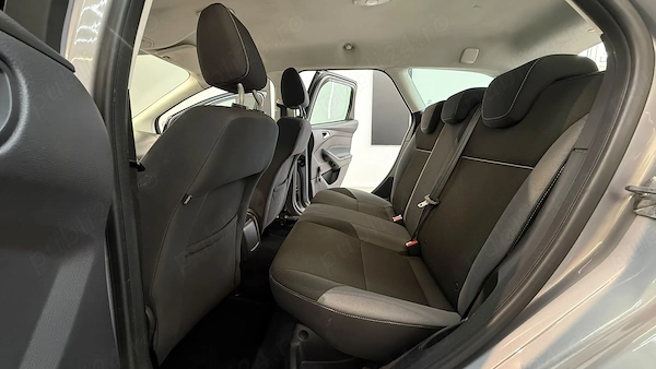 FORD Focus 2012 — imagine 9