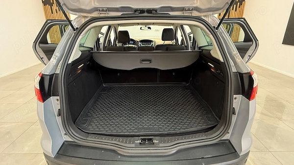 FORD Focus 2012 — imagine 10