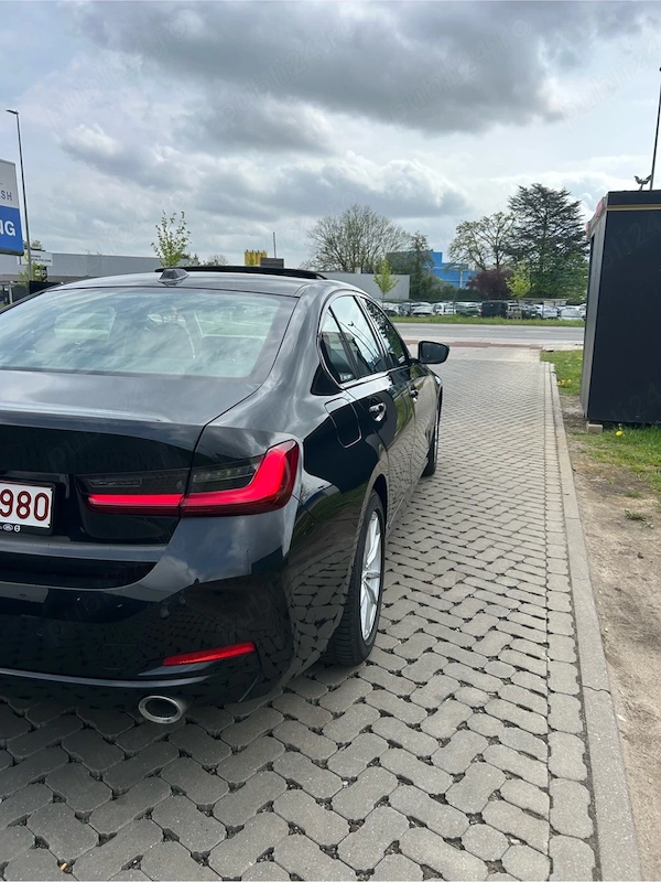 BMW 3 Series 2022 — imagine 10