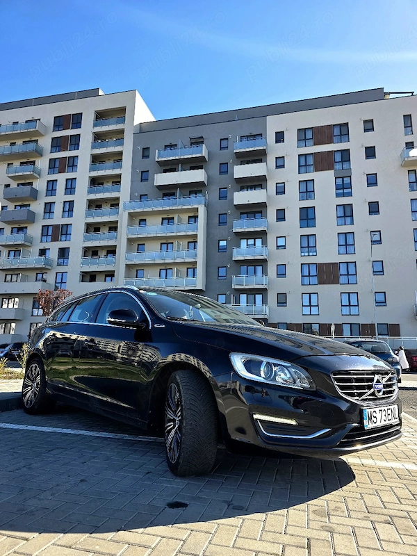 VOLVO V60 2013