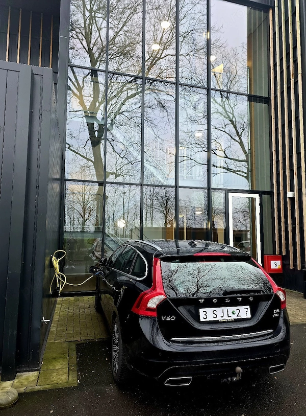 VOLVO V60 2013 — imagine 9