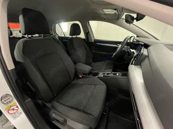 VOLKSWAGEN Golf 2021 — imagine 10