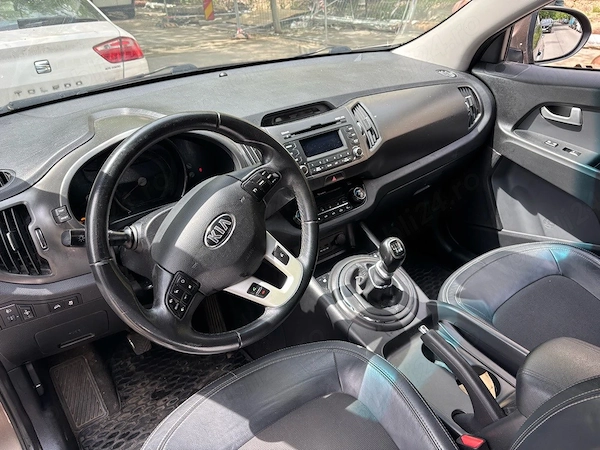 KIA Sportage 2013 — imagine 2
