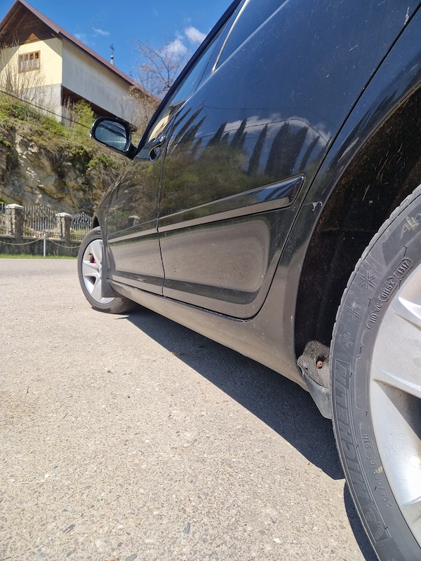 SKODA Octavia 2011 — imagine 3