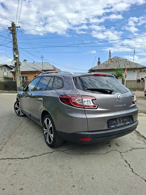 RENAULT Megane 2012 — imagine 2