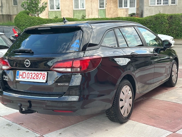 OPEL Astra 2019 — imagine 4