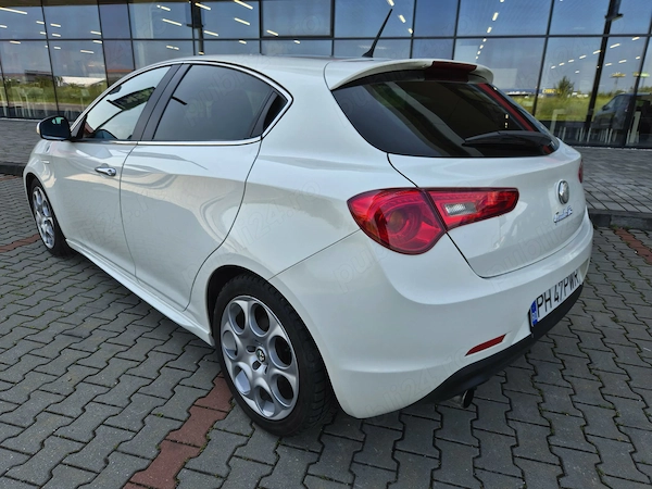 ALFA ROMEO Giulietta 2011 — imagine 3