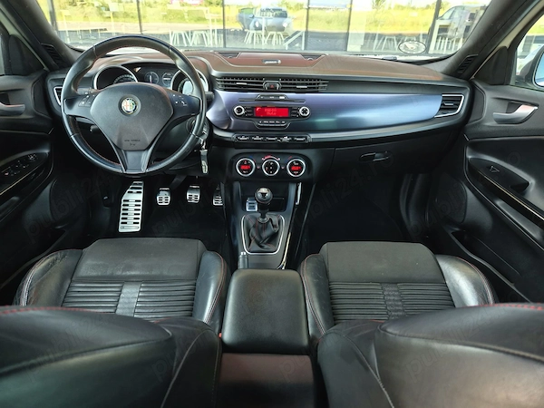 ALFA ROMEO Giulietta 2011 — imagine 7
