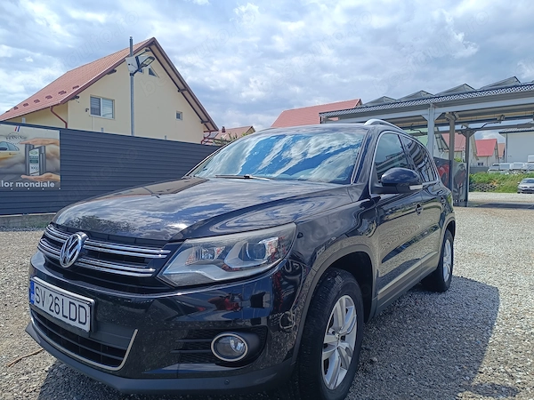 VOLKSWAGEN Tiguan 2012