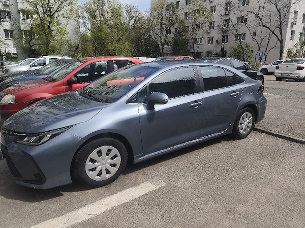 TOYOTA Corolla 2021 — imagine 2
