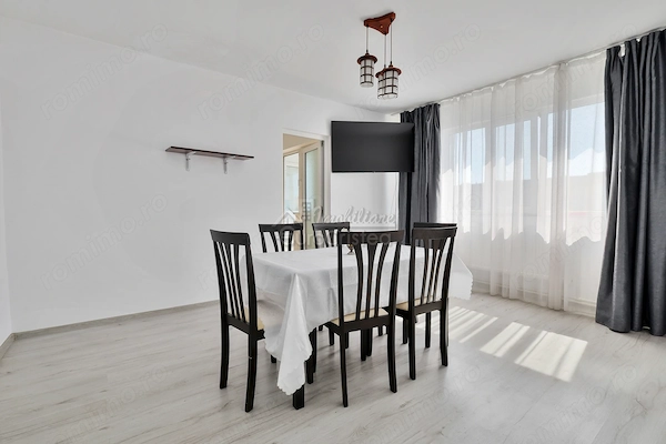 Apartament 3 camere de vânzare în Mangalia, Str. Sirenei — fotografia 1