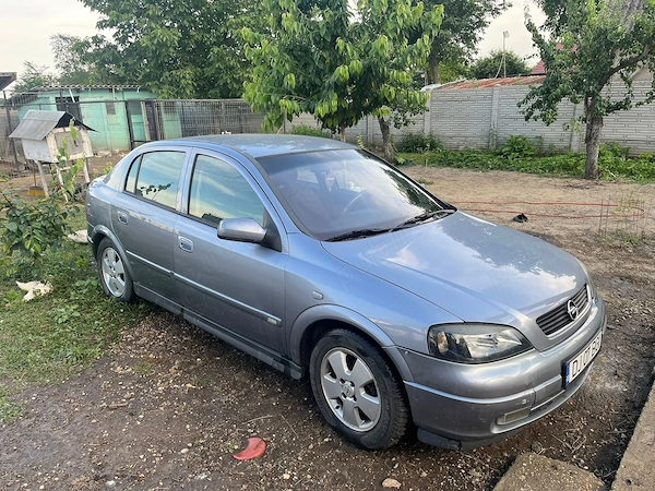 OPEL Astra 2004 — imagine 4