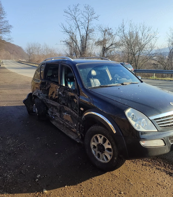 SSANGYONG Rexton 2004 — imagine 3