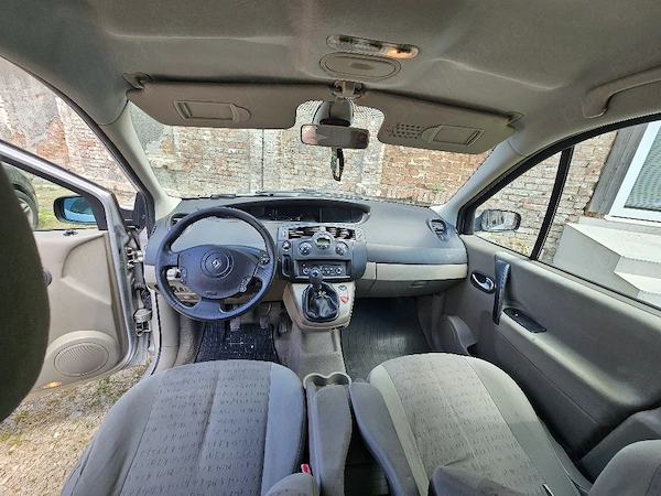 RENAULT Grand Scenic