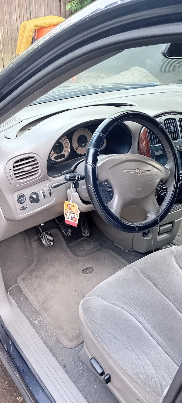 CHRYSLER Voyager 2002 — imagine 5