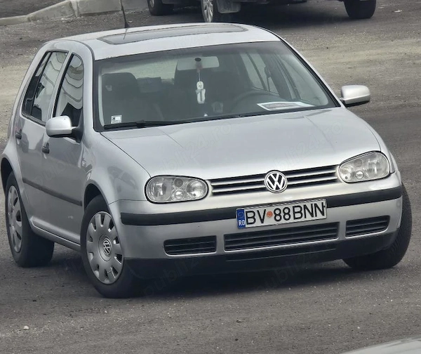 VOLKSWAGEN Golf 2003