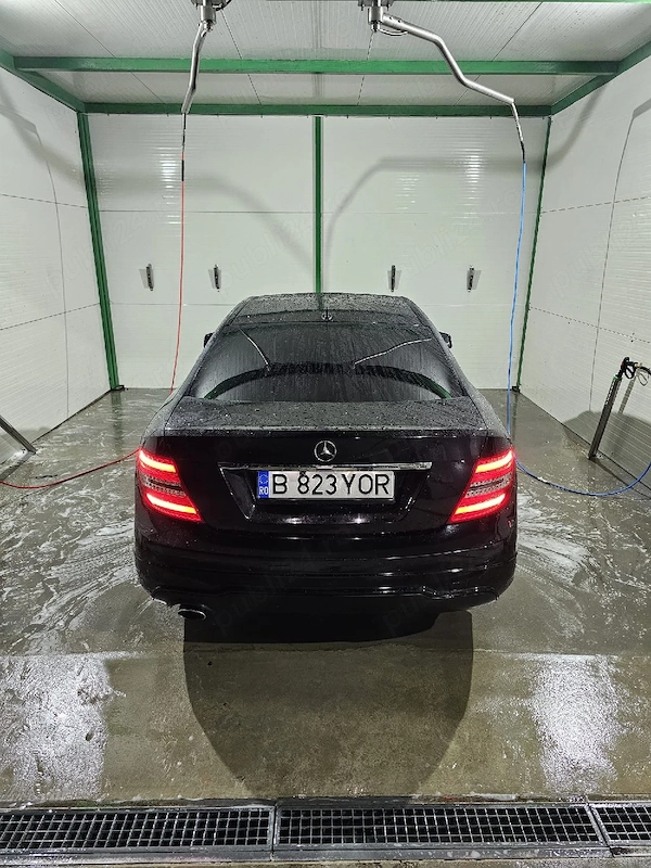 MERCEDES-BENZ E-Class 2012 — imagine 3