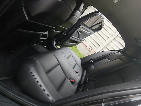 BMW 5 Series 2011 — imagine 9