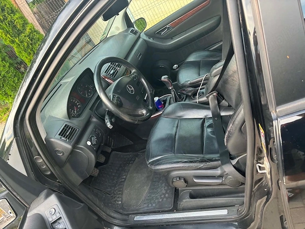 MERCEDES-BENZ E-Class 2005