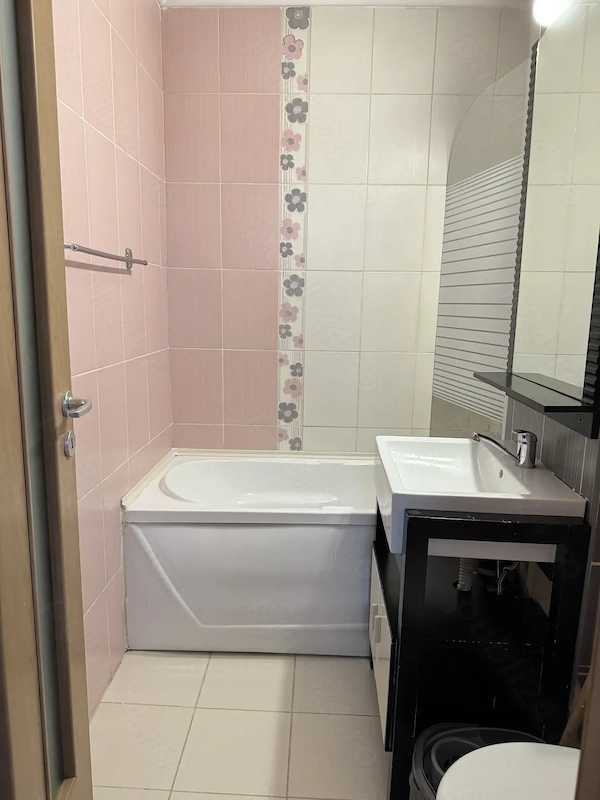 Proprietar inchiriez garsoniera cu centrala proprie, 6 minute Metrou Gorjului, Parcul Liniei 2 min — fotografia 3