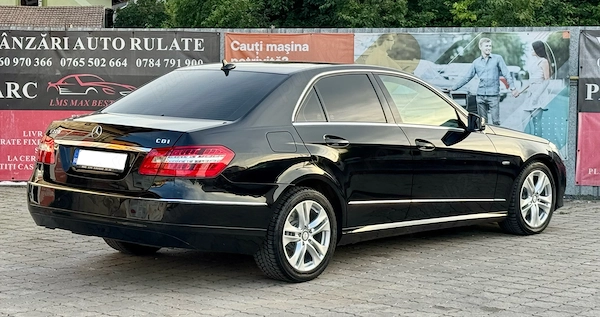MERCEDES-BENZ E-Class 2011 — imagine 3