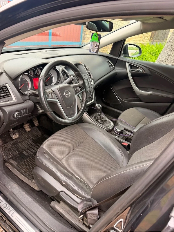 OPEL Astra 2011 — imagine 4