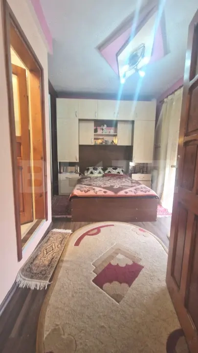 Apartament 2 camere decomandat cu 104 mp teren in acte etaj 2, Vila — fotografia 3