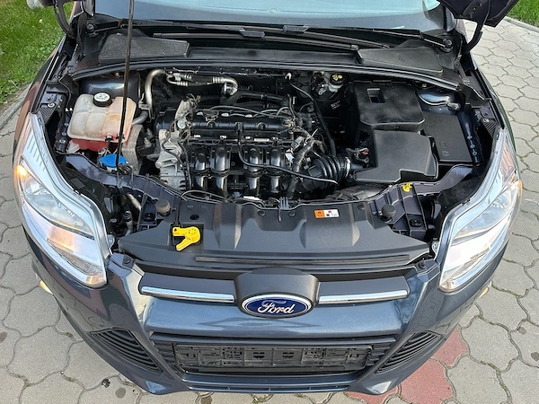 FORD Focus 2012 — imagine 10