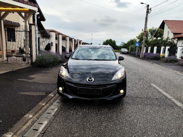 MAZDA 3 2013 — imagine 5