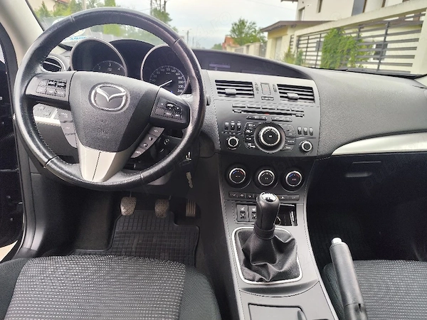 MAZDA 3 2013 — imagine 9