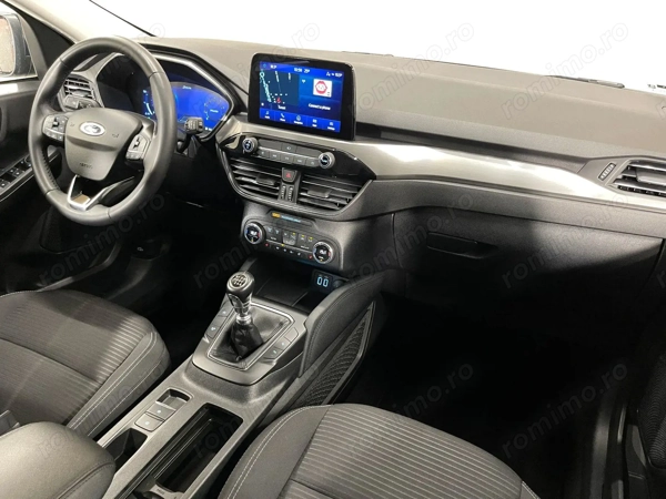 FORD Kuga 2022 — imagine 8