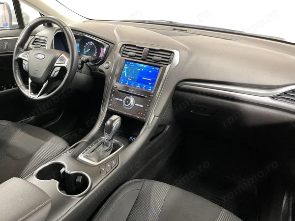 FORD Mondeo 2022 — imagine 8