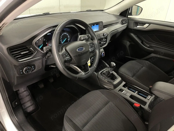 FORD Focus 2021 — imagine 5