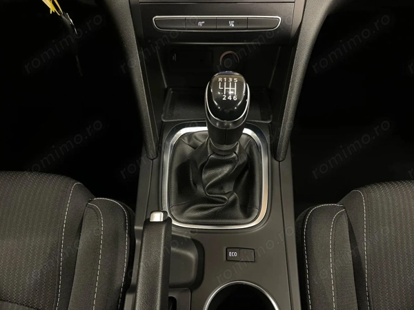 RENAULT Megane 2022 — imagine 19